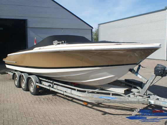 Chris Craft launch heritage edition